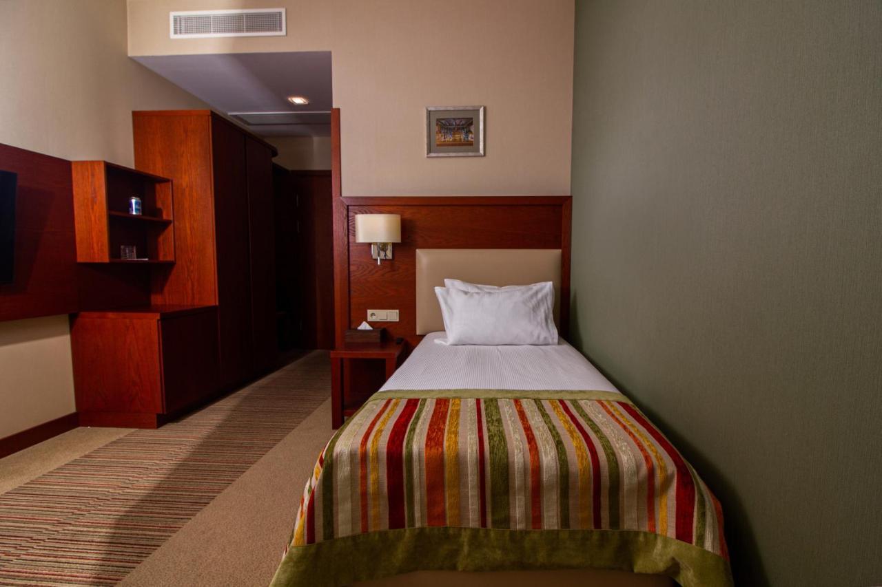 Mlyn Jacka Hotel & Spa Jaroszowice Exterior photo