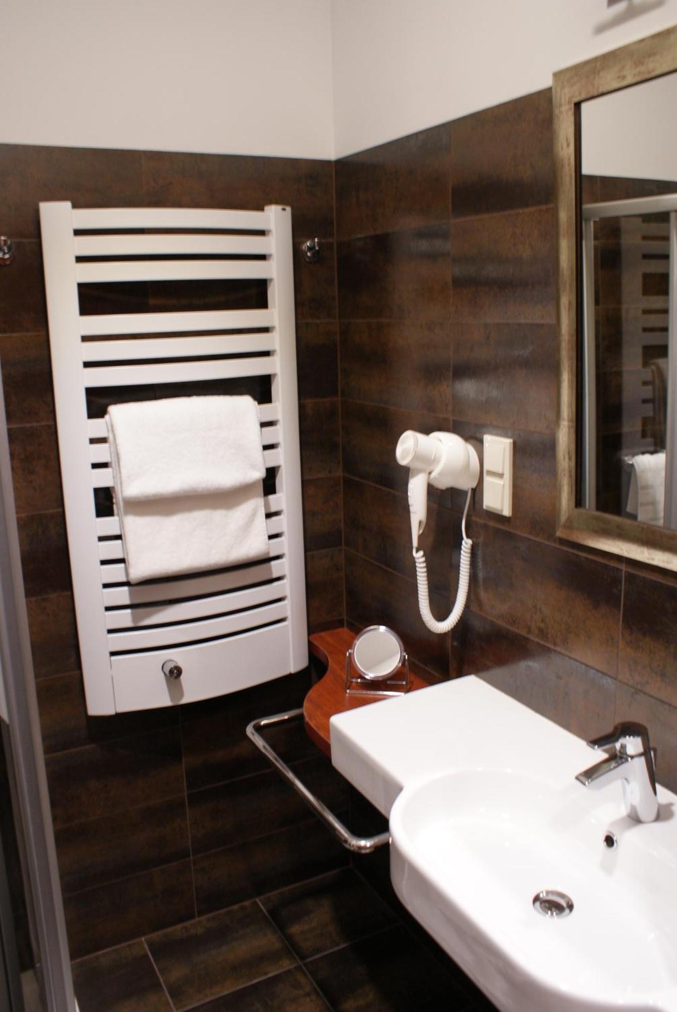 Mlyn Jacka Hotel & Spa Jaroszowice Exterior photo