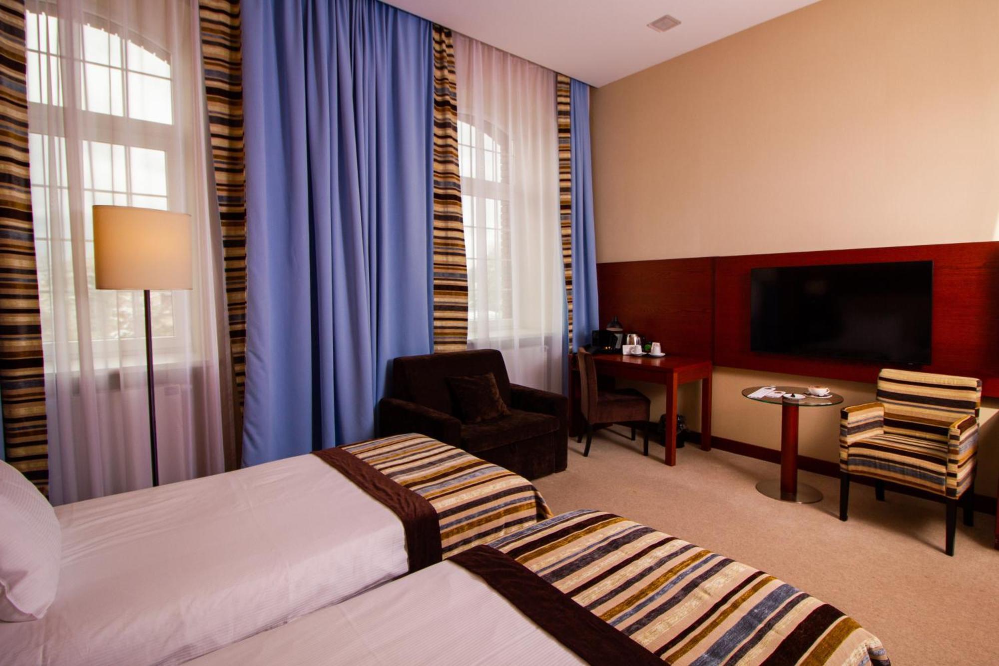 Mlyn Jacka Hotel & Spa Jaroszowice Exterior photo